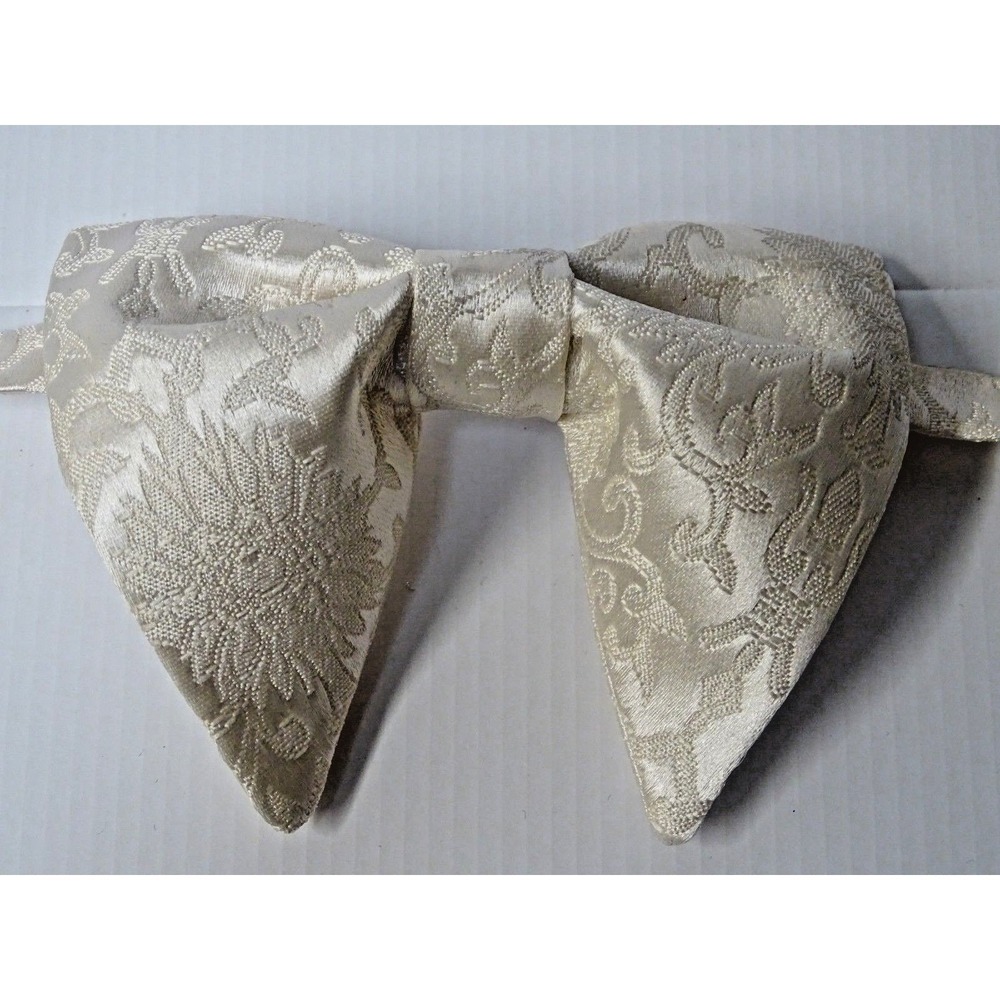 Handmade Brocade Bow tie Vintage style 70`s Ivory Bowtie Wedding Prom Gift 4 Him